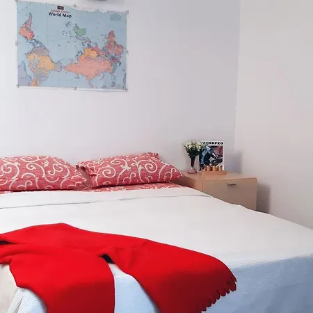 2-level Big Space Near Beach, Bars, Walking Street *