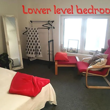 2-level Big Space Near Beach, Bars, Walking Street Apartment