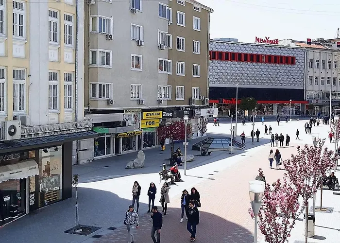 2-level Big Space Near Beach, Bars, Walking Street Lägenhet